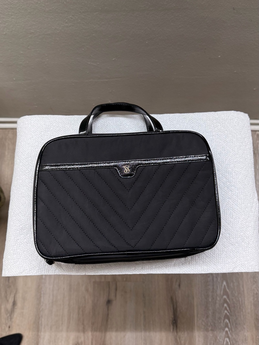 Victoria’s Secret toiletry bag